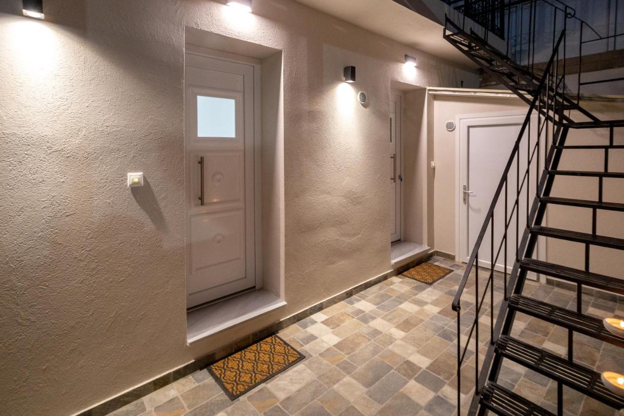 Central Corner Apts مدينة زاكينثوس المظهر الخارجي الصورة